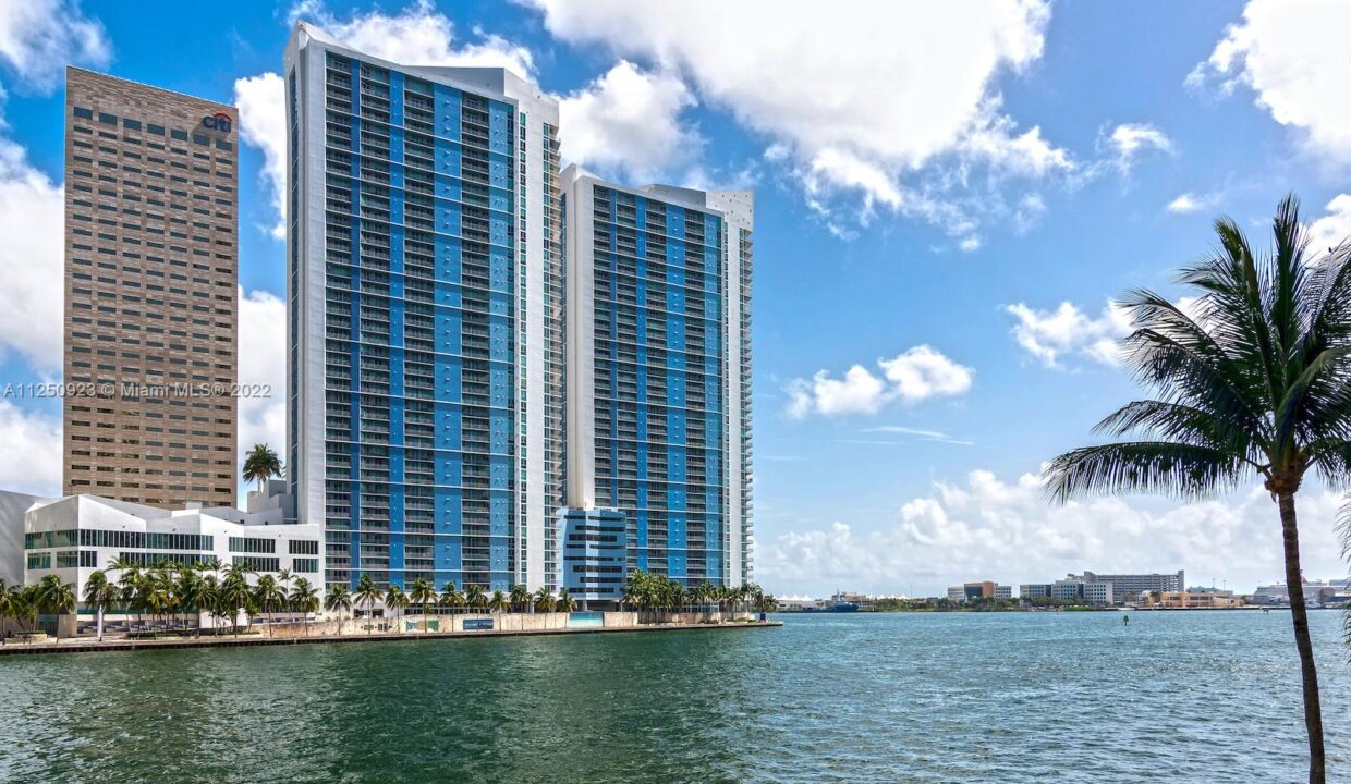 901 Brickell Key Blvd #206 5