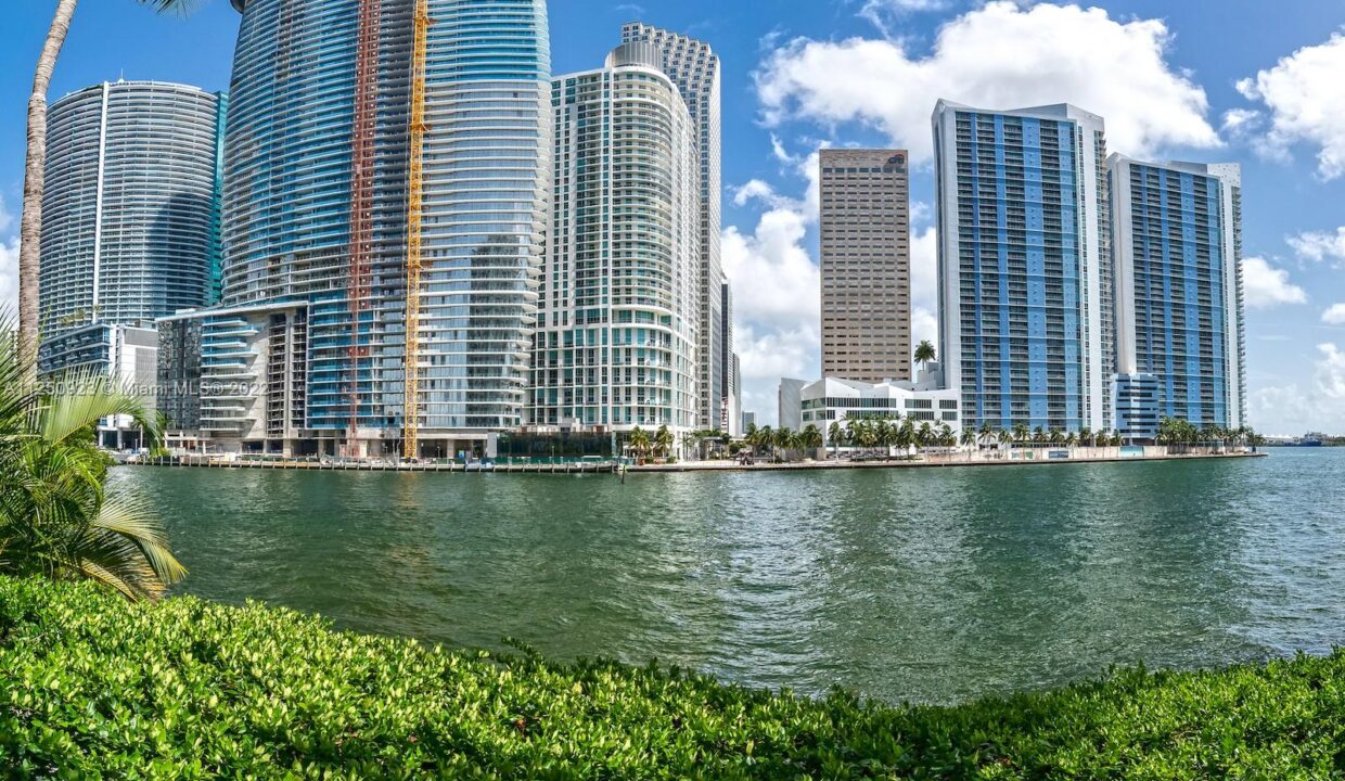 901 Brickell Key Blvd #206 6